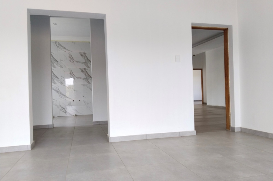 7 Bedroom Property for Sale in Gateway Manor North West